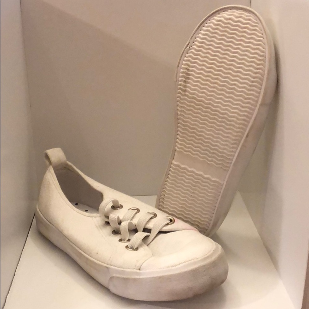 H&M White Canvas slip on 9.5c